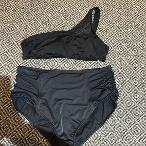 Target Black One-Shoulder Bikini Set